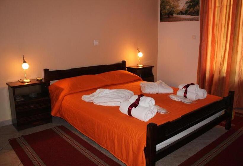 Апартаменты 1 Спальня, Artemis Apartments