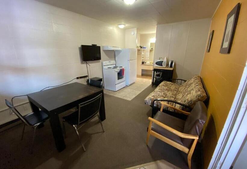 스위트, Dauphin Inn Express