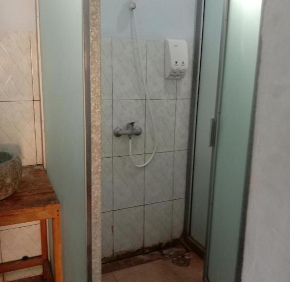 Кровать в Общей Комнате, Sentul Hostel