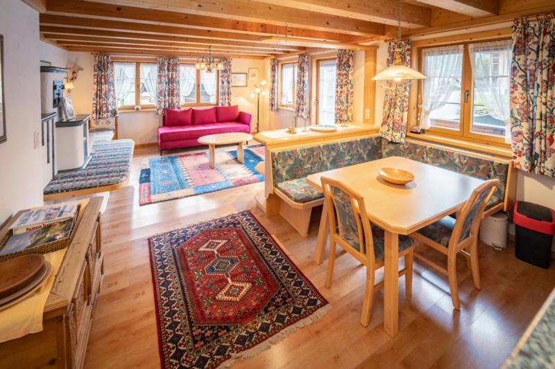 کلبه ییلاقی, Pension Der Steinbock   Das 300 Jahre Alte Bauernhaus   Tirol