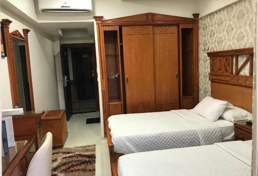 اتاق لوکس با چشم‌انداز شهر, Dolphin  Ras El Bar