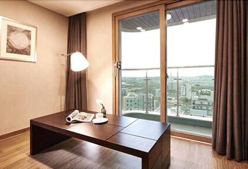 Номер Deluxe, New Raon Stay