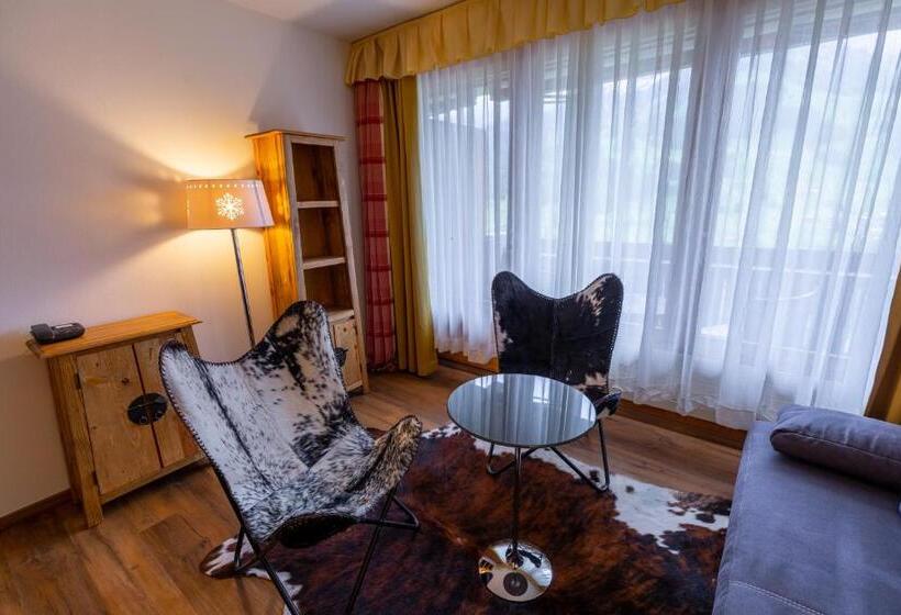 Номер Deluxe Вид на Горы, Chalet Hotel Beau Site