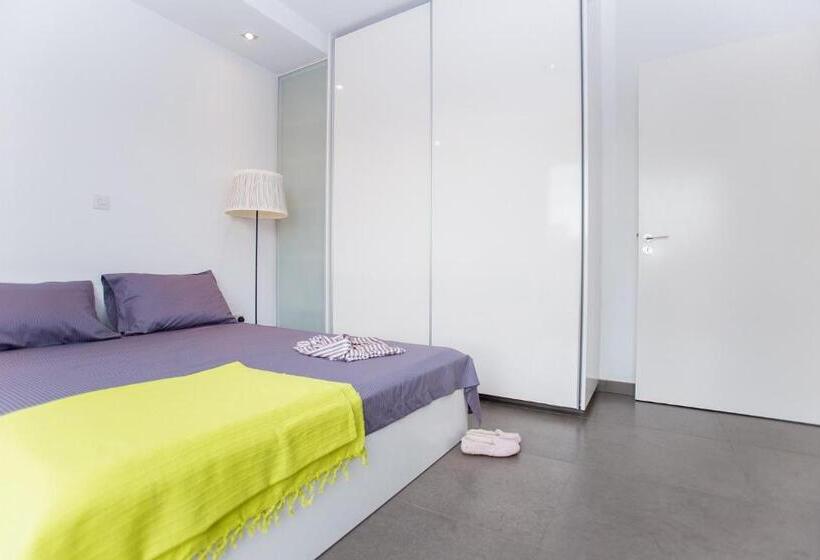 اتاق سوپریور, Jedi Hub Hostel