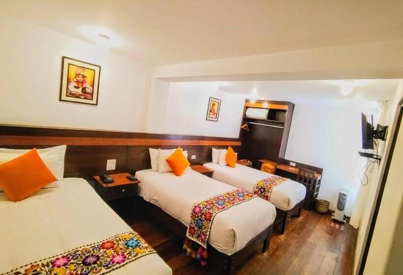 غرفة قياسية ثلاثية, Posada San Blas