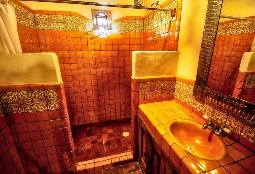 キングサイズベッドのスタンダードルーム, Casa Encantada