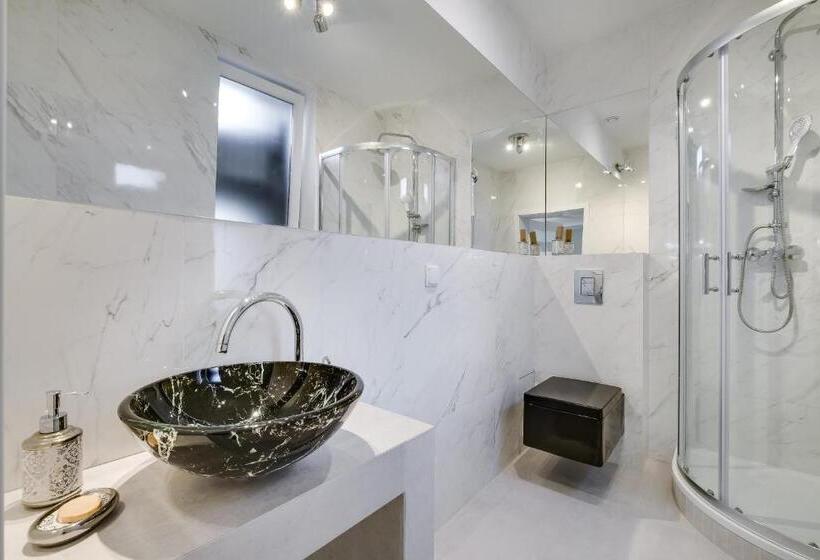 Номер Deluxe, Savoy Mariacka Apartments