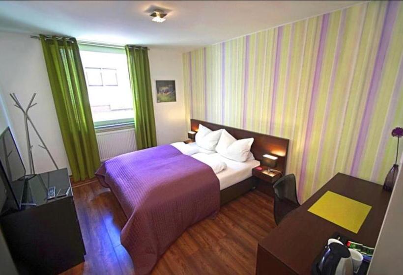 Номер Стандарт Трехместный, Hirsch Hotel Hanau