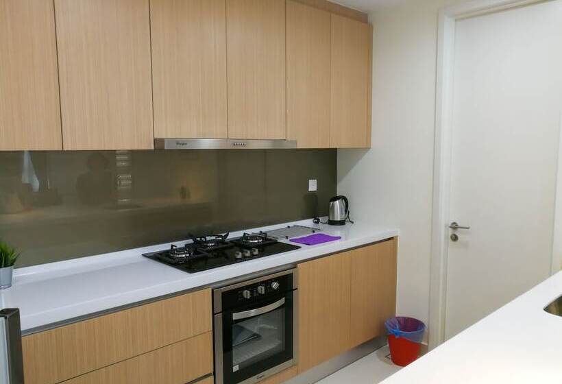 Люкс 3 Спальни, Pandora Homestay Ii