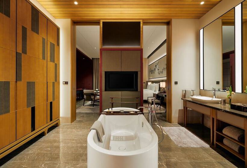 Номер Стандарт 2 Двуспальные Кровати, Capella Tufu Bay, Hainan