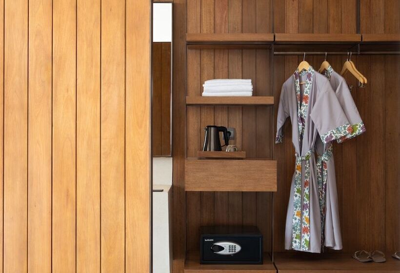 Номер Deluxe Вид на Море, Dialoog Banyuwangi