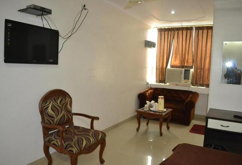 Трехместный Номер Классика, Jigyasa By Mayda Hospitality Pvt. Ltd