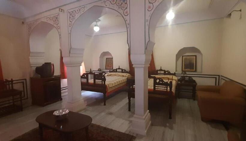 اتاق لوکس, Saba Haveli