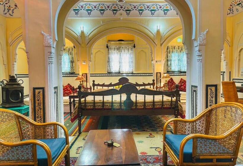 اتاق لوکس, Saba Haveli