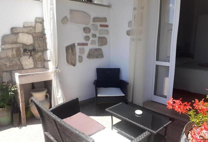 带大床的豪华间, B&b Borgo Cortese