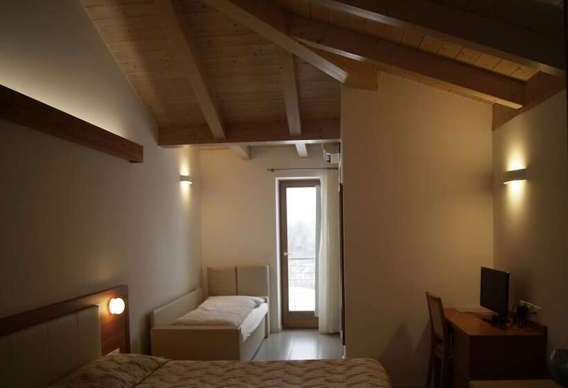 اتاق خانوادگی, Agritur Ponte Alto