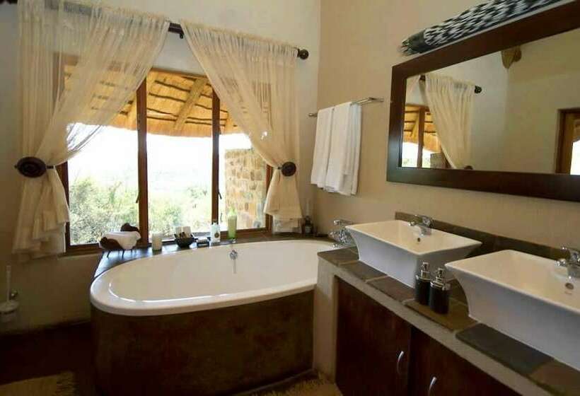 Шале Deluxe 1 Спальня, Umzolozolo Private Safari Lodge & Spa