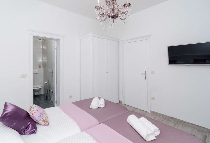 Апартаменты Комфорт 1 Спальня, Bed&breakfast Sorgo Palace