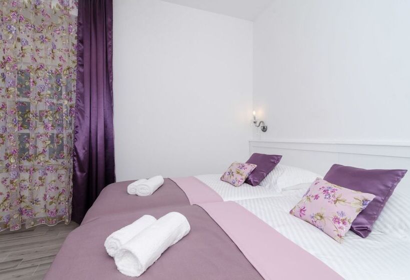 Апартаменты Комфорт 1 Спальня, Bed&breakfast Sorgo Palace
