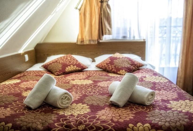 غرفة عائلية, Pensjonat Dziubas   5 Minut Na Piechotę Do Stacji Narciarskiej Kotelnica I Term Bania, Parking Przy