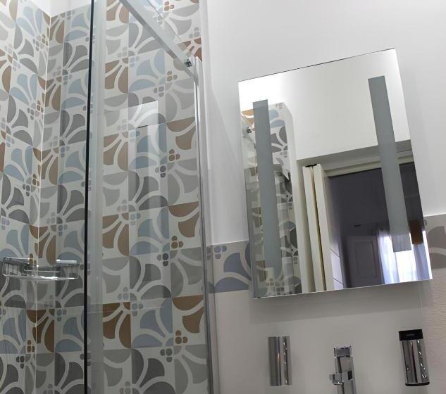 اتاق اکونومی, Sui Tetti Luxury Rooms