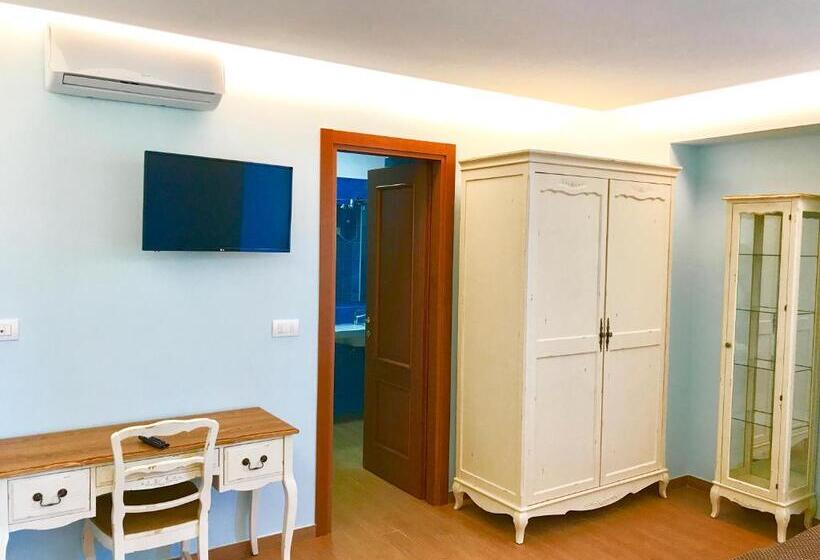 带大床的高级房间, Sorrento Coast Relais