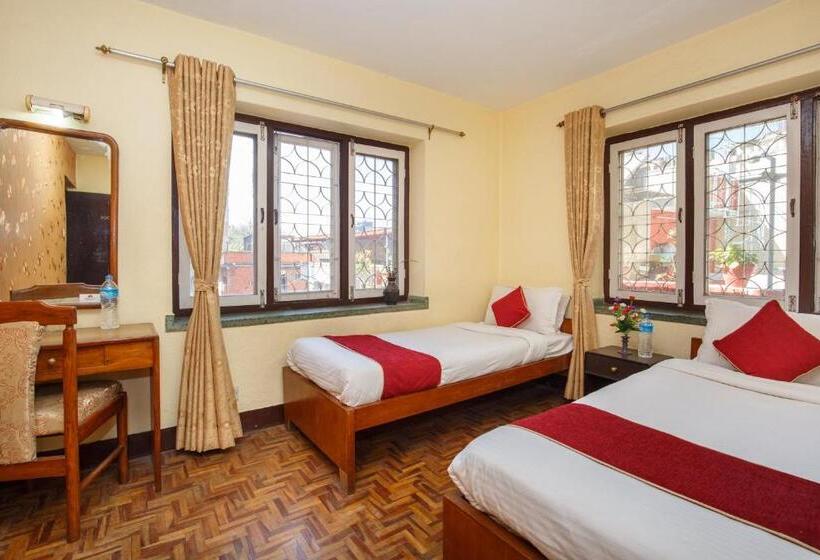 اتاق راحتی سه تخته, Kathmandu Nomad