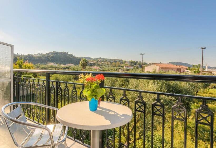 إستديو قياسى مزود بشرفة, Denise Studios And Apartments