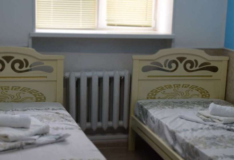 经济房, Mini Hotel Uyut On Prospekt Putina 8