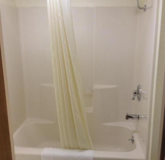 استودیوی استاندارد, Baymont By Wyndham Springfield South Hwy 65