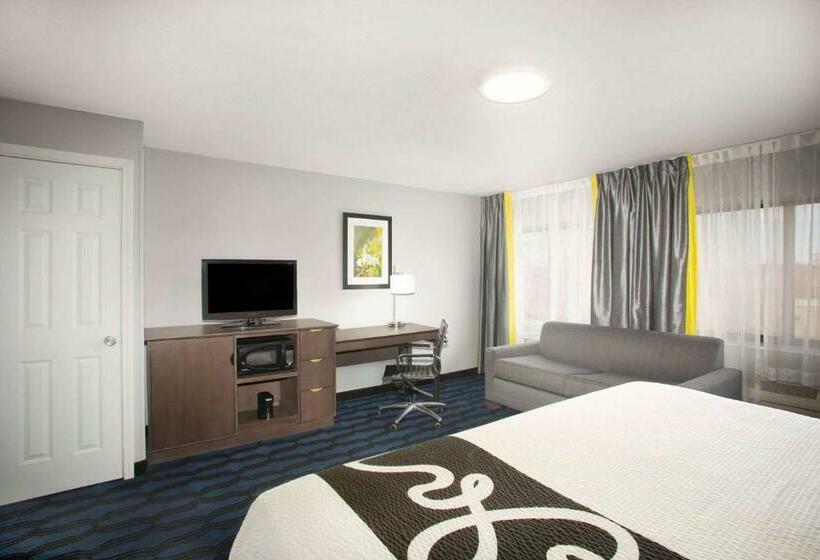Номер Executive Кровать Кинг, La Quinta Inn By Wyndham St. Louis Hazelwood  Airport North