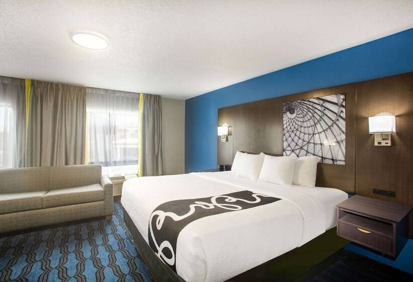 Номер Deluxe, La Quinta Inn By Wyndham St. Louis Hazelwood  Airport North