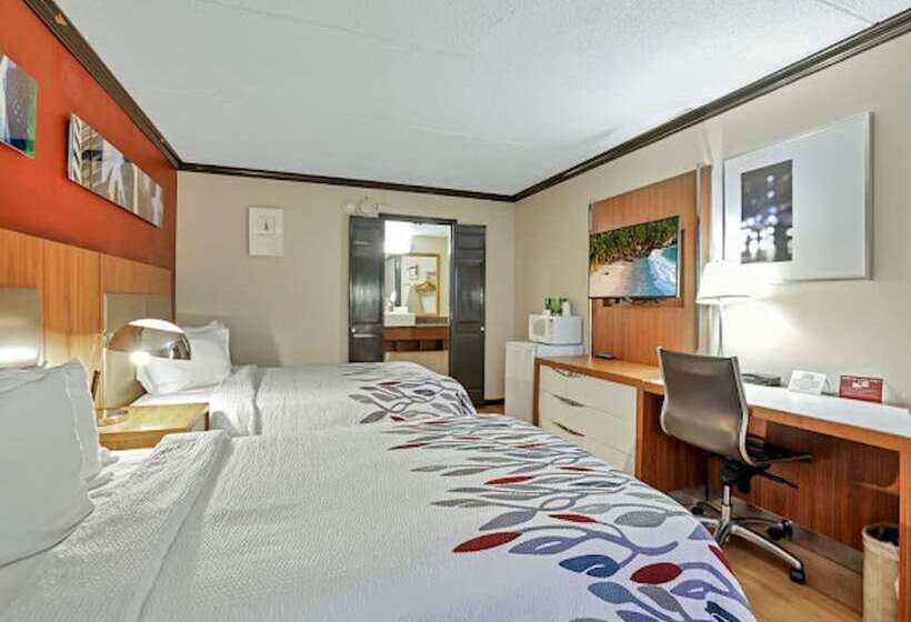 Номер Deluxe, Red Roof Inn Uhrichsville