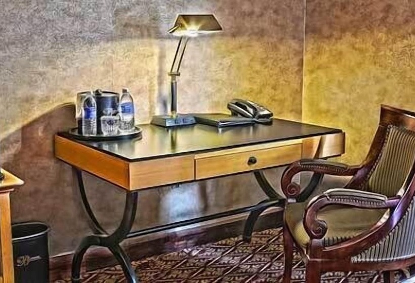 Люкс Повышенной Комфортности, The Bertram Inn & Conf Ctr Trademark Collection By Wyndham