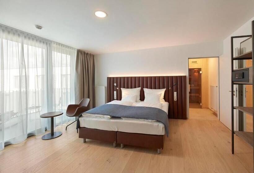 Люкс Кровать Кинг, Aiden By Best Western Biberach