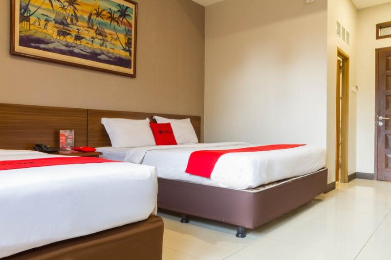 Люкс, Reddoorz Near Simpang Dago 2