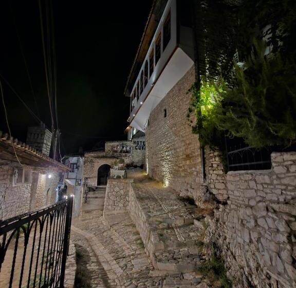 带城市景观的高级房间, Guest House Panorama