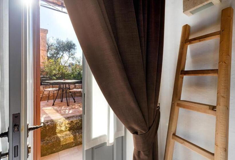 수피리어 트리플 룸, Masseria Torre Rossa