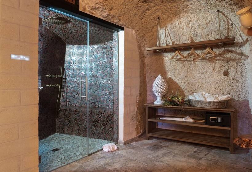 스위트, Masseria Torre Rossa