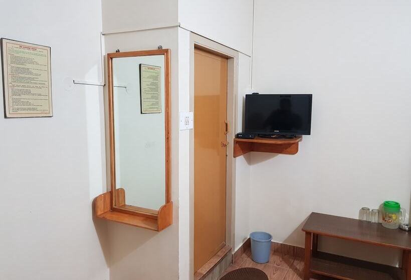 غرفة إقتصادية, Sri Kumara Lodge