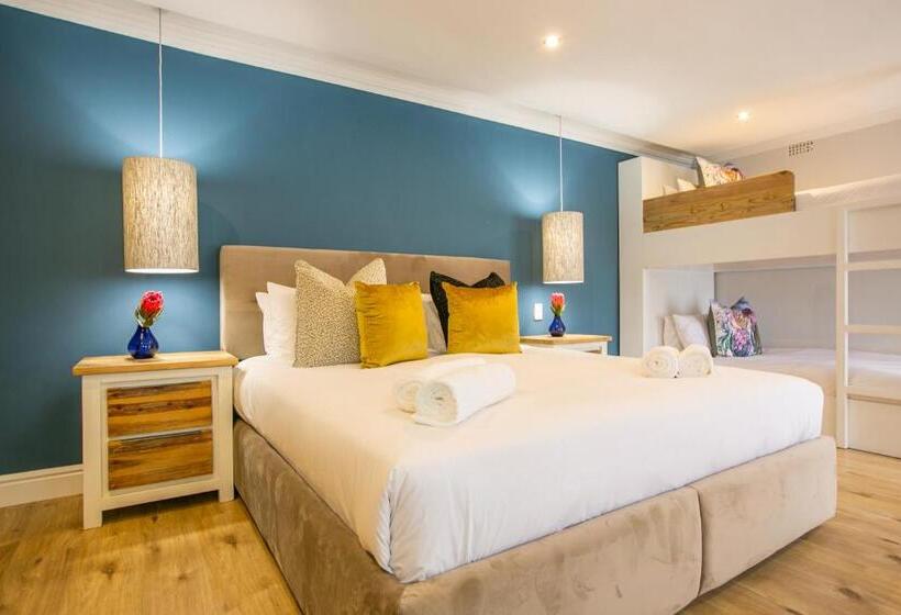 Номер Deluxe Кровать Кинг, Hout & About Guest House