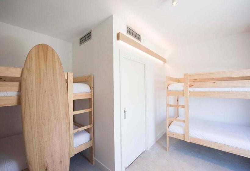 Семейный Номер, Moana Eco Surf House   Hostel