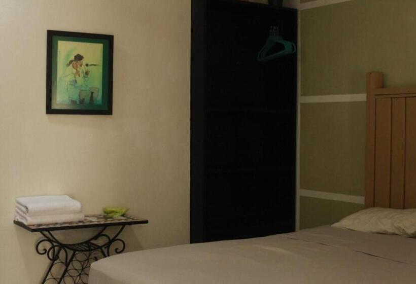اتاق لوکس, Bea Rooms And Studios