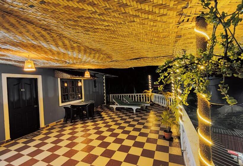 استودیو استاندارد با تراس, Villa Verediana