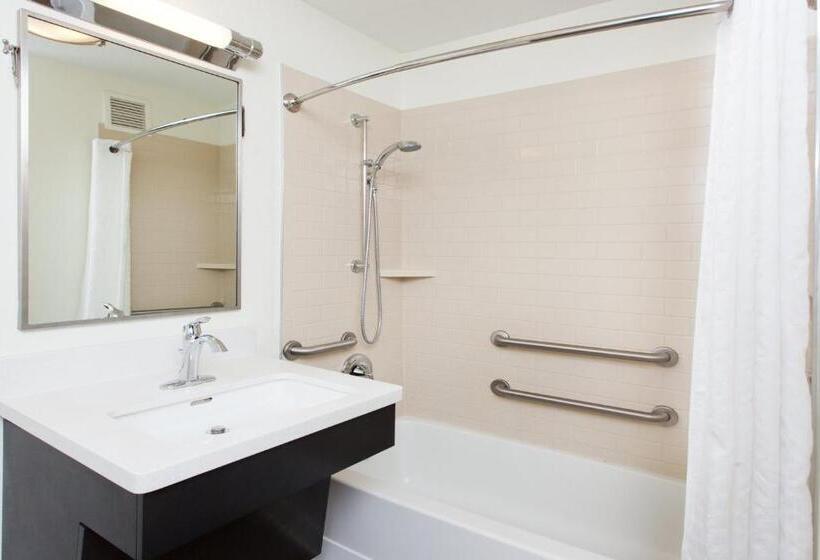 Люкс, Executive Residency By Best Western Philadelphia Willow Grove