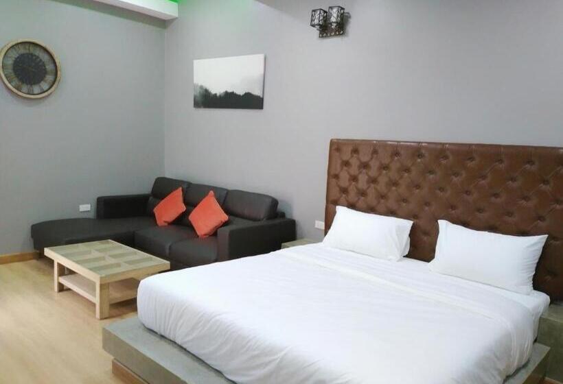 Номер Deluxe Кровать Кинг, Sawasdee​ Buriram​ Resort