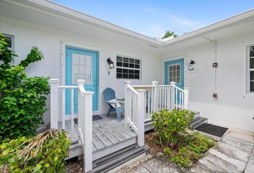 스탠다드 방갈로 정원 전망, Seahorse Beach Bungalows