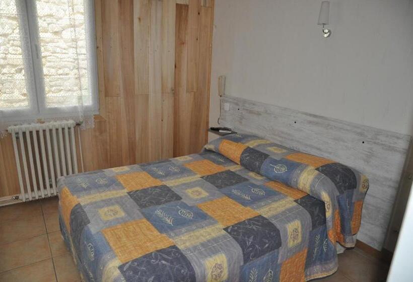 Номер Стандарт, Auberge Des Platanes