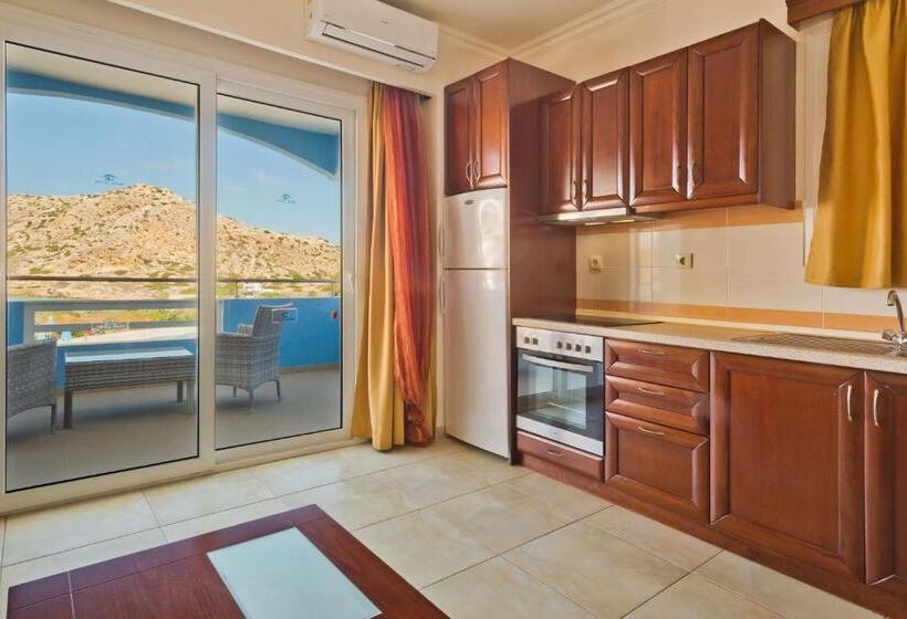 Апартаменты 1 Спальня с Видом, Royal Beach
