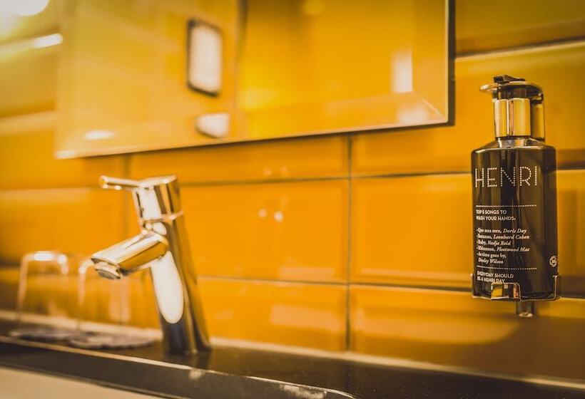 Студия Стандарт, Henri Hotel Düsseldorf Downtown